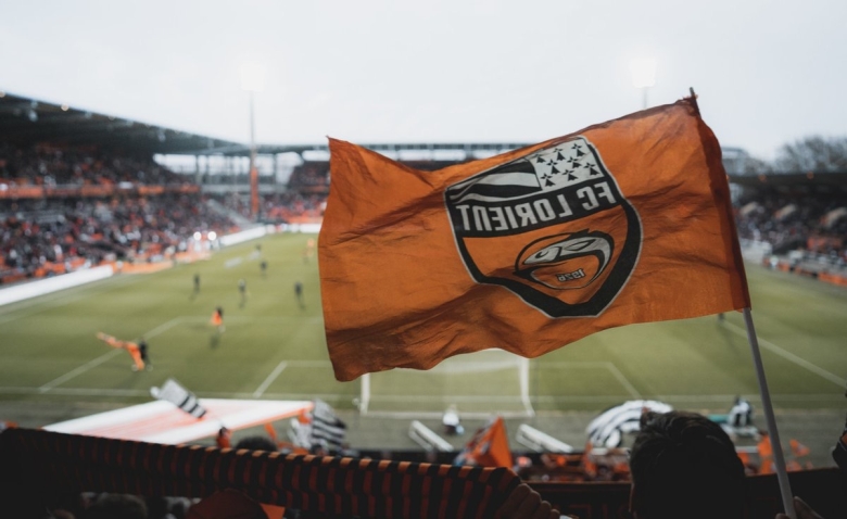Illustration : "FC Lorient : Une nouvelle arrivée à venir chez les Merlus"