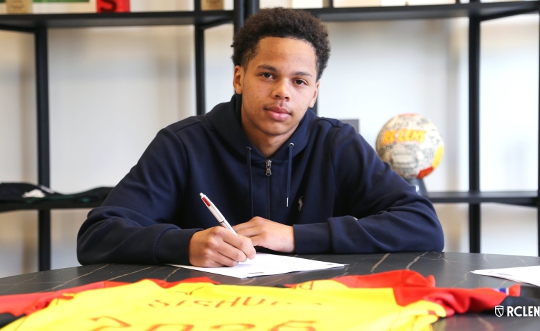 Illustration : "RC Lens : Une belle surprise dans le groupe de la saison prochaine ? "