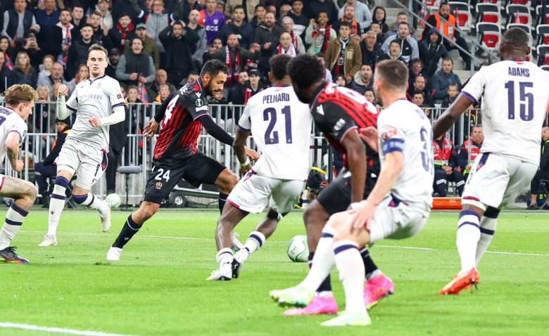 Illustration : "Ligue 1 : Une grande menace pour les clubs français ! "