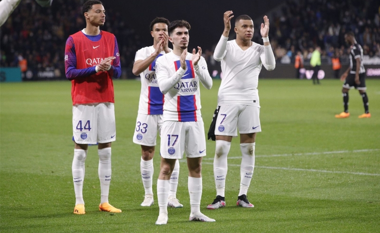 Illustration : "PSG : Une incohérence majeure malgré la victoire contre Angers"