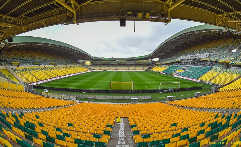 Illustration : "FC Nantes : L’espoir renaît pour les Canaris"