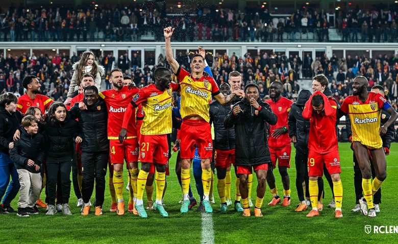 Illustration : "RC Lens : La hiérarchie chamboulée grâce à une belle performance ?"