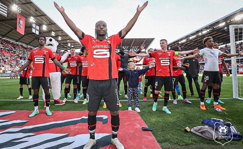 Illustration : "Stade Rennais : Un aveu d'échec malgré la victoire ! "