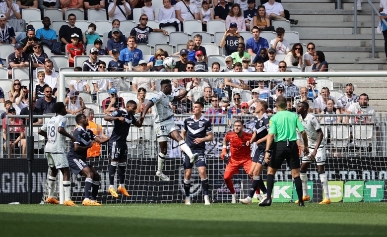 Illustration : "Bordeaux - Caen : Une action fait polémique ! "