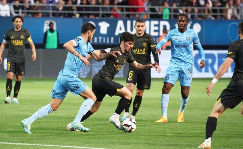 Illustration : "Mercato PSG : Un cador européen fonce sur un indésirable ! "