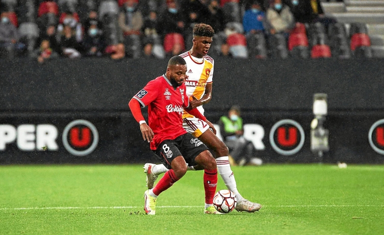 Illustration : "FC Metz : Un point fort de Grenoble inquiétant pour les Grenats "