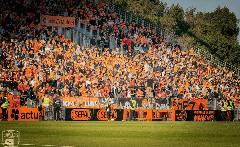 Illustration : "Laval-ASSE : Laval se donne de l'air sur la zone rouge "