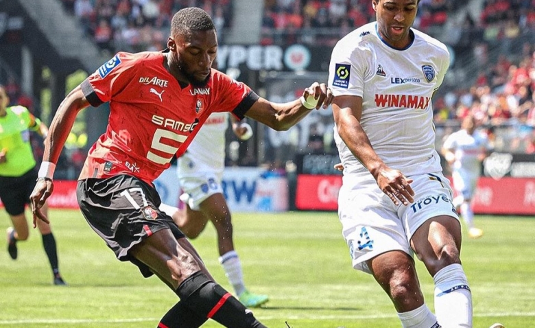 Illustration : "Mercato OL : Un dossier interroge avant le début de l’été"