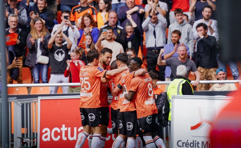 Illustration : "Mercato Lorient : Un cadre vers la sortie ?"
