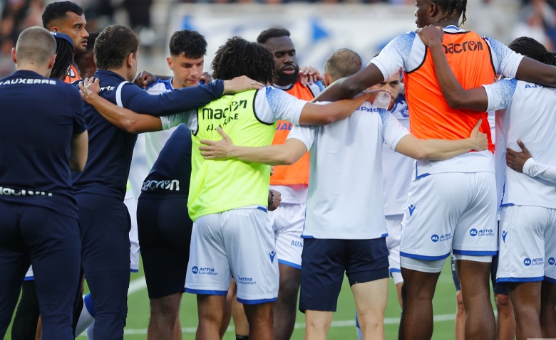 Illustration : "AJ Auxerre : Un avantage sur Nantes pour le maintien en Ligue 1 ? "
