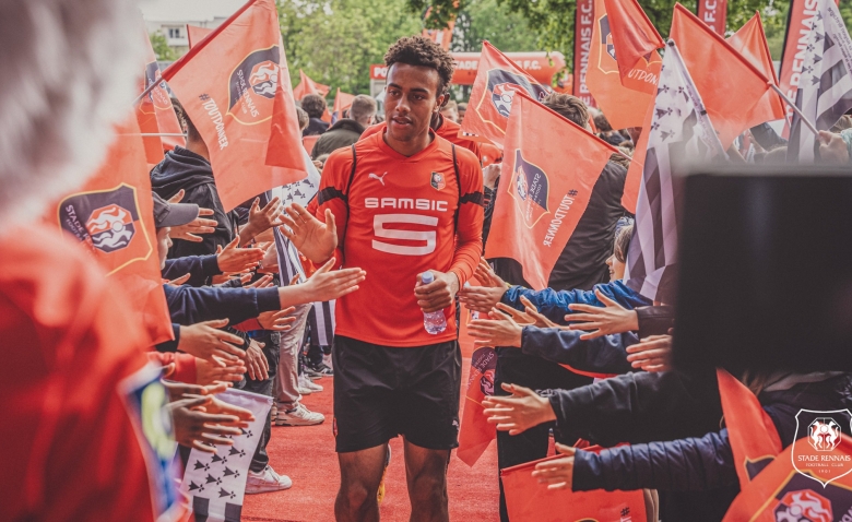 Illustration : "Stade Rennais : Mauvaise nouvelle pour les supporters avant d'affronter Brest"