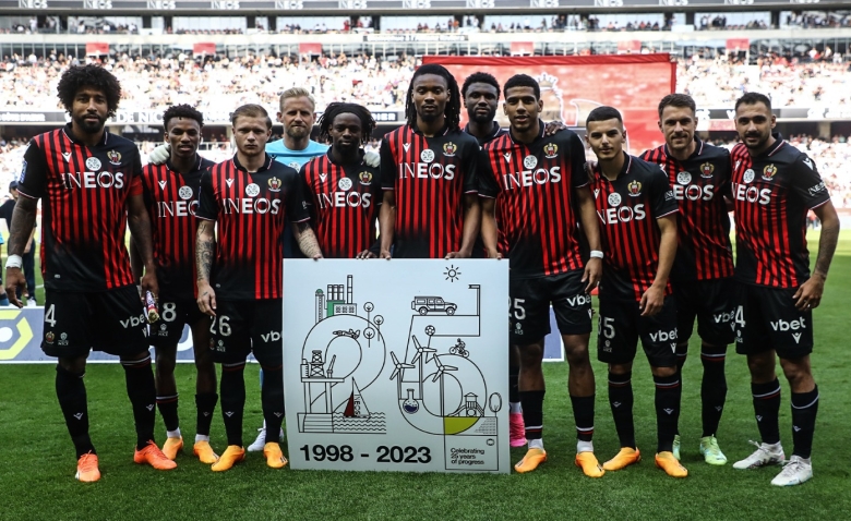 Illustration : "Mercato Nice : Un départ inattendu en cours de négociation ?"