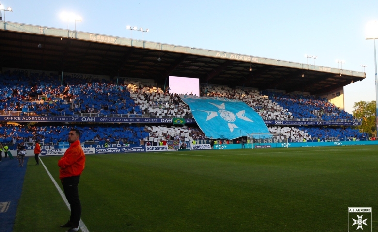 Illustration : "AJ Auxerre : Un dossier majeur apparaît après la relégation"