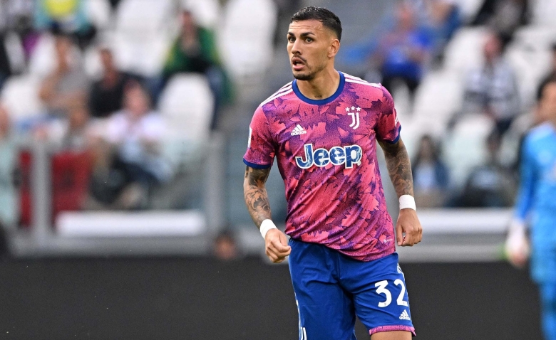 Illustration : "Mercato PSG : Un joueur de retour après un prêt convainquant "