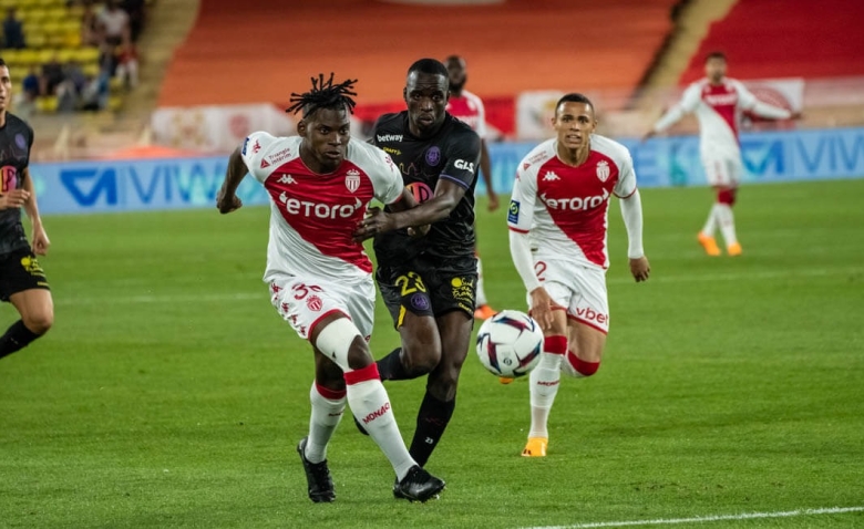 Illustration : "Mercato Monaco : Un transfert prestigieux fortement envisagé !"