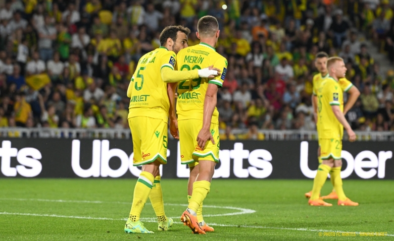 Illustration : "FC Nantes : Deux Canaris dans la tourmente ! "