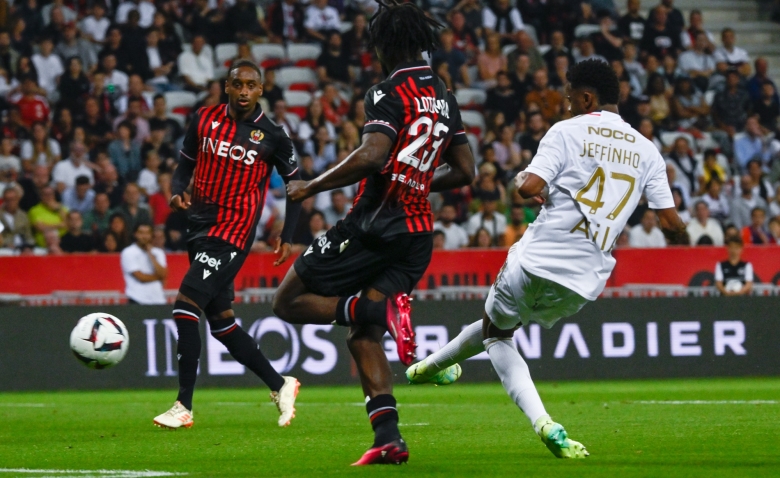 Illustration : "Mercato OL : Premier échec pour Textor dans sa quête de renforts !"