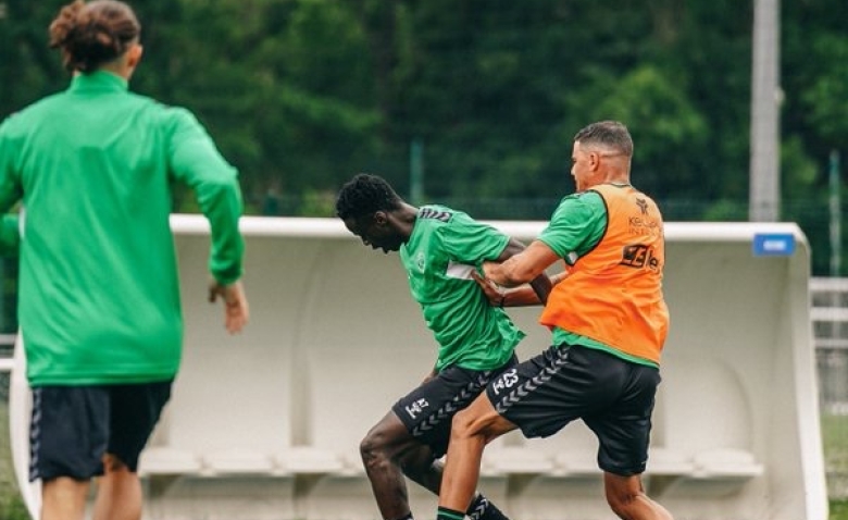 Illustration : "Mercato ASSE : Plusieurs recrues bientôt annoncées"