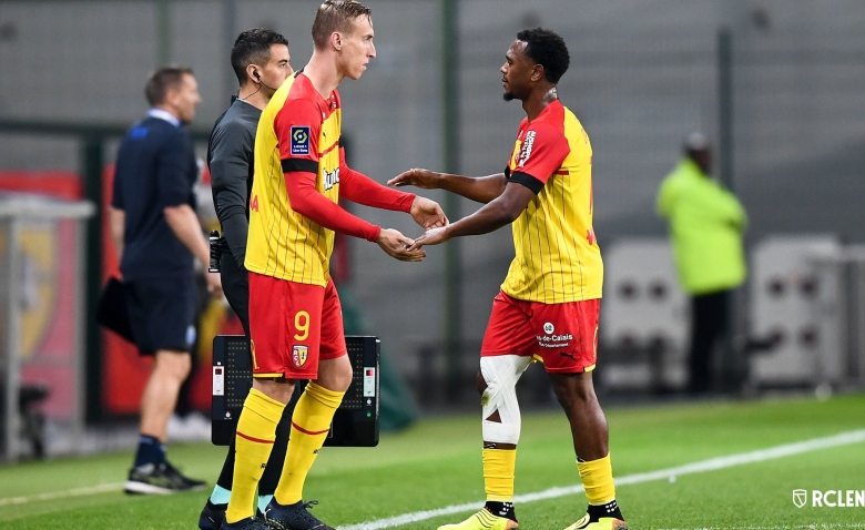 Illustration : "Mercato Lens : Encore un départ en prévision dans l'effectif"