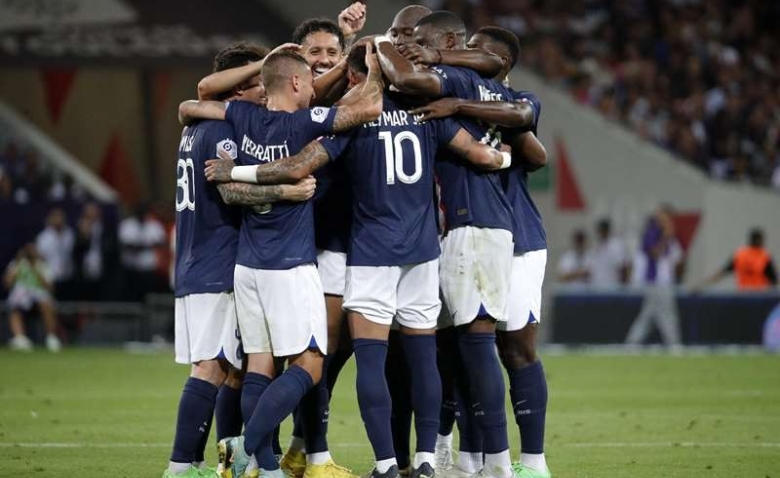 Illustration : "Mercato PSG : Un transfert mal géré par le club ?"