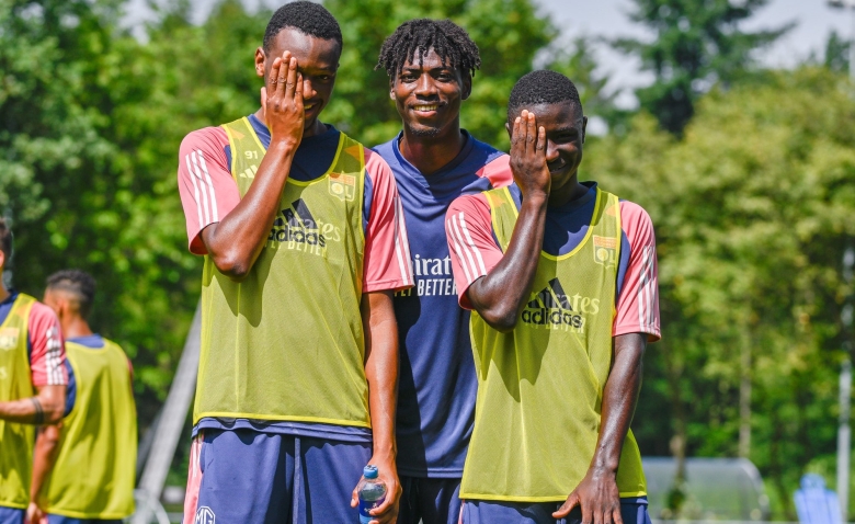 Illustration : "Mercato OL : Un départ fortement encouragé par les Gones"