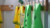 Illustration : "Mercato Nantes : Le départ d'un cadre met le club en difficulté !"