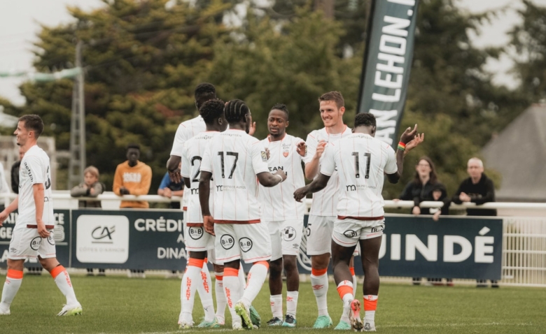 Illustration : "FC Lorient : Un joueur déjà prêt à bousculer la hiérarchie !"