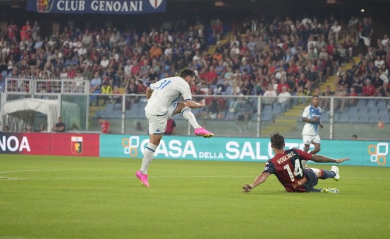 Illustration : "Mercato Monaco : Un départ redouté par les supporters en passe d'être signé"
