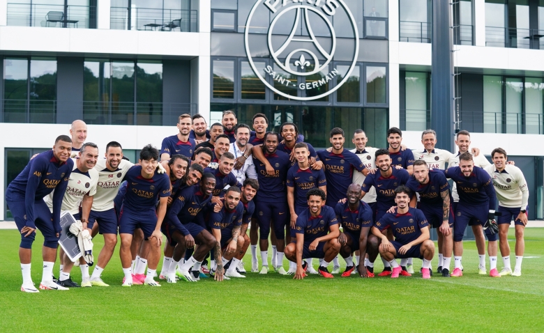 Illustration : "Mercato PSG : Énorme pression à venir pour une recrue majeure !"