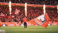 Illustration : "Mercato LOSC : Une offre bientôt dégainée pour recruter un renfort convoité en Ligue 1 ?"