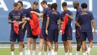 Illustration : "Mercato PSG : Deux départs négociés simultanément par le club "