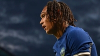 Illustration : "Mercato OL : Un renfort inattendu dans les derniers instants du mercato"