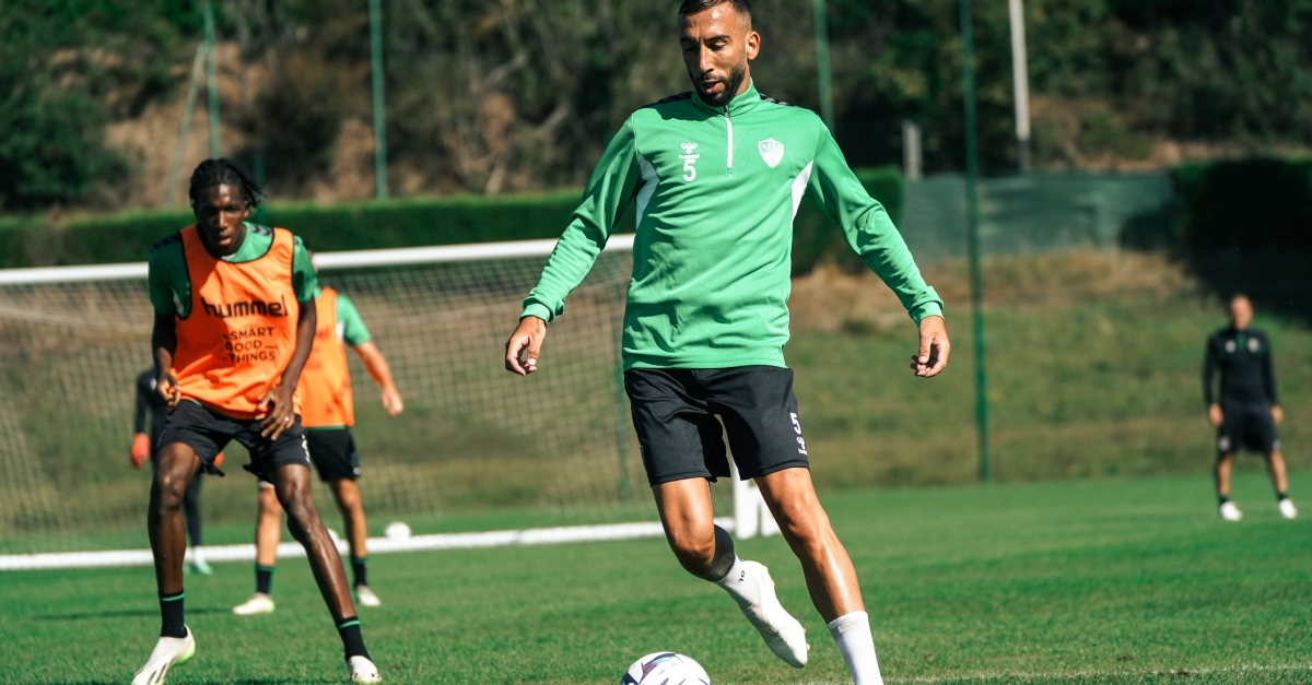Mercato ASSE : Un recrutement attire les éloges à Saint-Étienne !