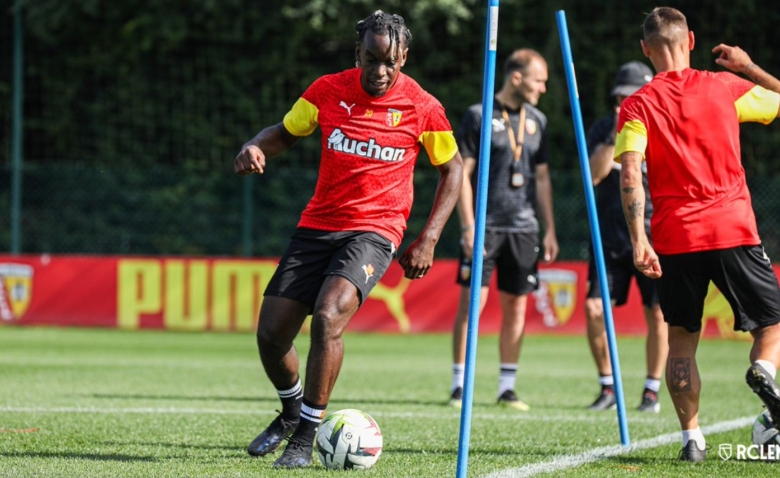 Illustration : "RC Lens : Un coup dur aux lourdes conséquences contre Metz !"