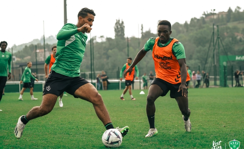 Illustration : "Mercato ASSE : Une décision extrêmement favorable aux Stéphanois a été prise !"