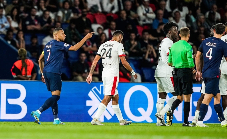 Illustration : "OGC Nice : Une polémique alimentée après le match contre le PSG "