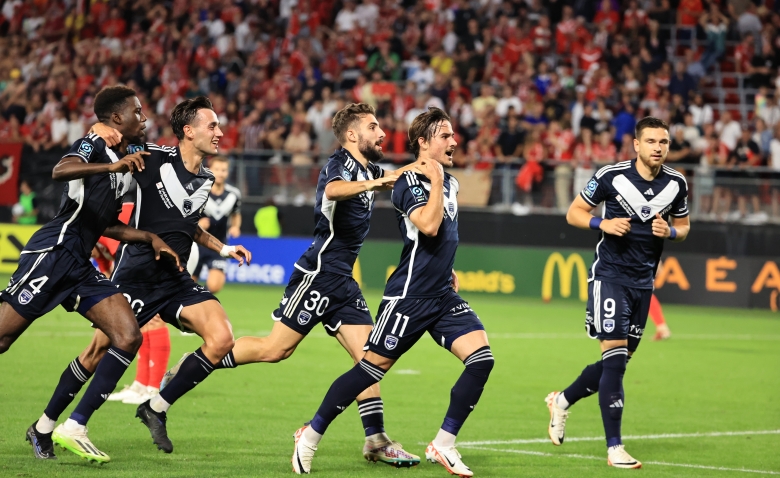 Illustration : "Girondins de Bordeaux : Une inquiétude notable malgré la victoire contre Valenciennes"