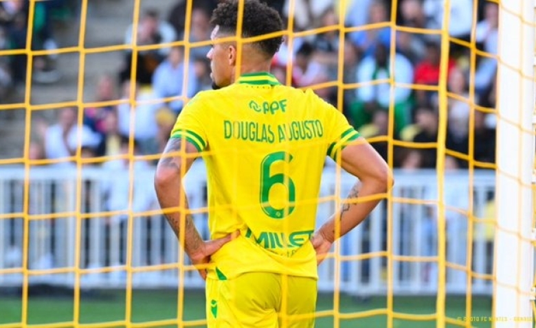Illustration : "FC Nantes : Une mauvaise nouvelle tombe pour un joueur bien connu des Canaris "