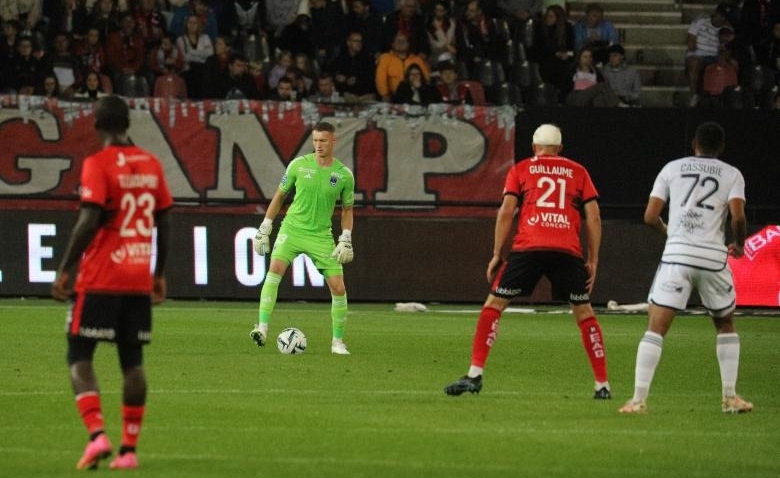 Illustration : "Bordeaux : un joueur de Guion récolte des louanges malgré le match nul à Guingamp "