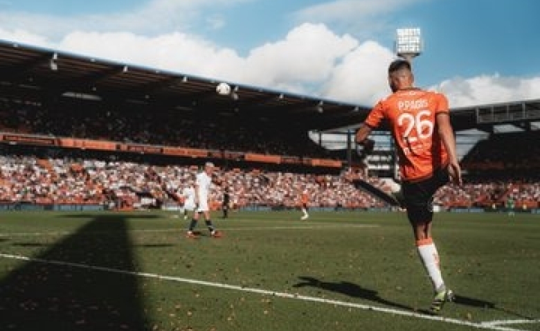 Illustration : "FC Lorient : Un évènement est survenu lors de la défaite contre Montpellier ! "