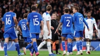 Illustration : "Angleterre – Italie : L’arbitrage français une nouvelle fois remis en cause ?"