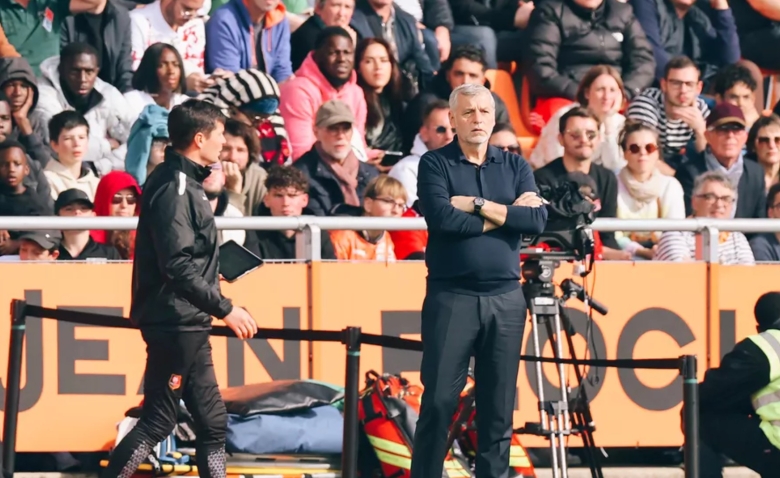 Illustration : "Stade Rennais : Une décision claire prise pendant la mauvaise passe"