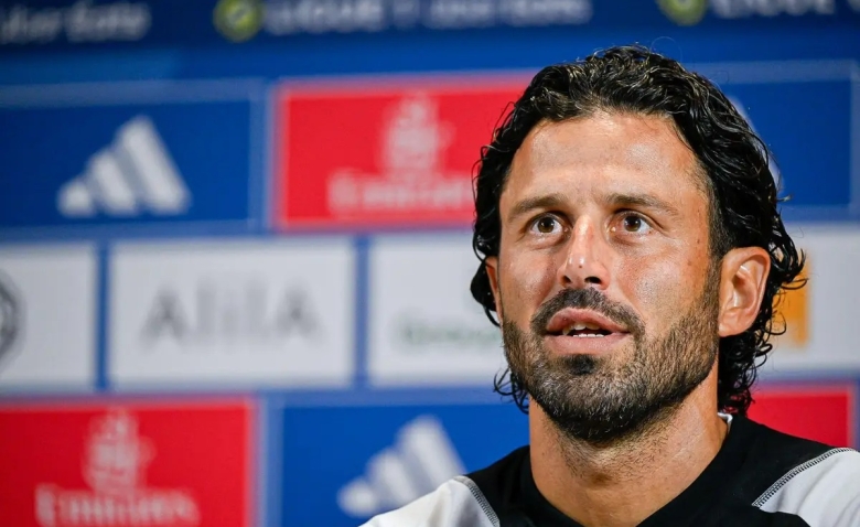 Illustration : "OL : Grosso prend une position forte avant d'affronter l'OM "