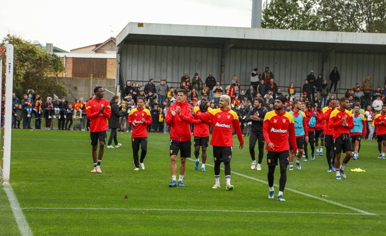 Illustration : "RC Lens : Plusieurs belles surprises observées à l'entraînement avant Lorient"