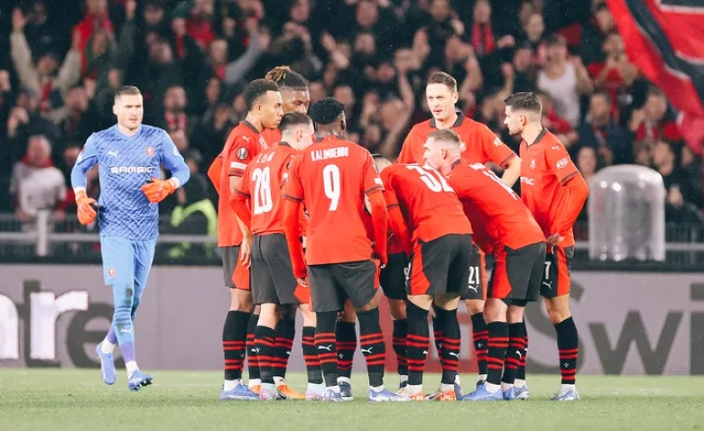 Illustration : "Stade Rennais : Une grande inquiétude exprimée après le départ de Génésio !"