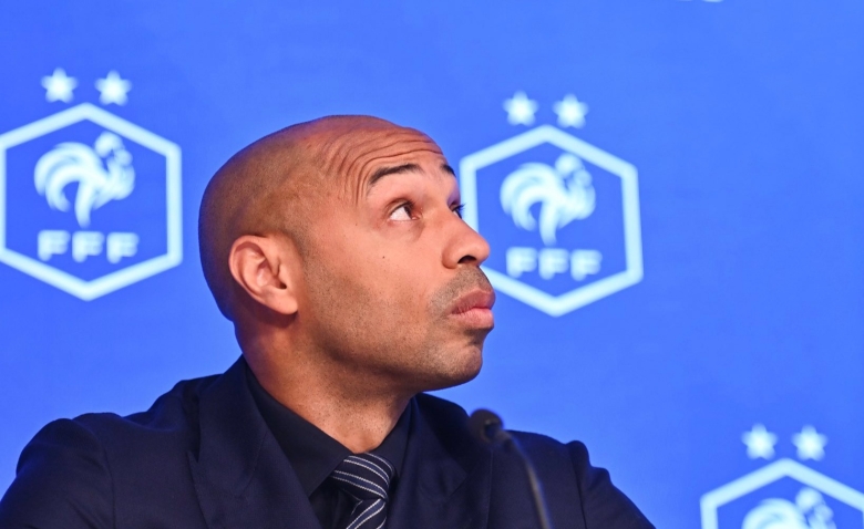 Illustration : "France Espoirs : Un triste record pour Thierry Henry après la défaite face à la Corée du Sud !"