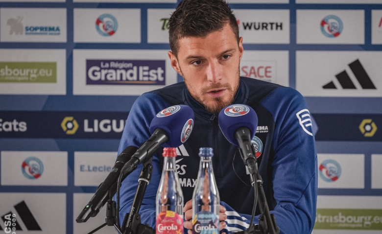 Illustration : "RC Strasbourg : Un joueur évoque un sujet épineux avant de recevoir l’OM !"