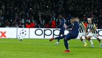 Illustration : "Psg - Newcastle : Le penalty qui sauve Paris devait-il être sifflé ?"