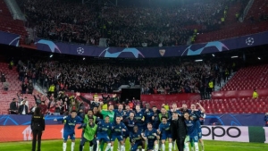 Illustration : Séville FC – PSV : Une fin de match folle ne fait pas les affaires du RC Lens !   