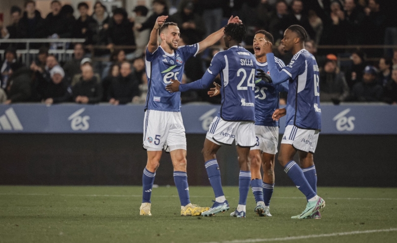 Illustration : "RC Strasbourg : Une prise de parole ravit les supporters après le HAC "